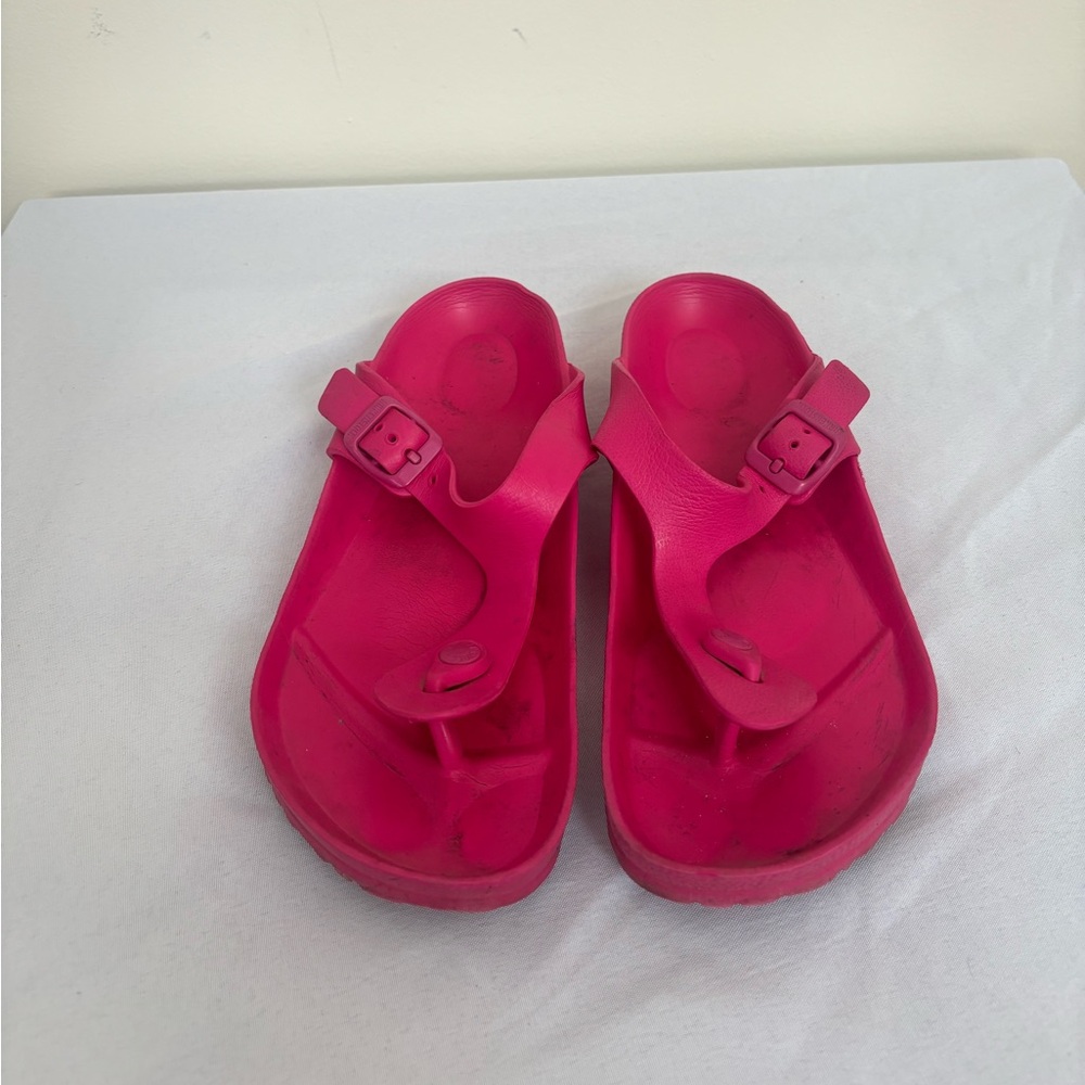 Birkenstock Gizeh Eva Womens size 7 Eu 38 Waterproof slip on sandals Pink